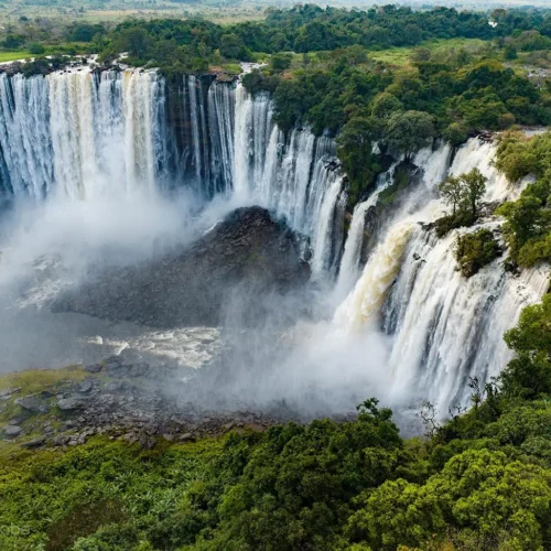 Calandula Falls: Overnight Tour in Malange